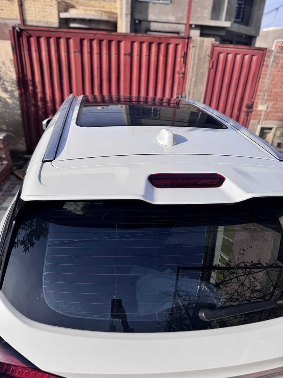 AZKARRA 2023
فول مواصفات

کلین عدا طخه بجنطه صغيره ومسويها ومنزل صورتها بالمنشور.

ماشیە 19 الف ونص 

المواصفات:

* فول مواصفات GF

* سقف بانوراما

* كراسي جلد حار وبارد

* ٤ وضعيات قيادة (Eco, Comfort, Sport, Off-road)

* دوسة جانبي أصلي من الشركة

* كاميرا ٣٦٠ درجة

* تحديد سرعة اوتوماتيك ويه رادار

* نظام مراقبة النقطة العمياء

* نظام التعرف على إشارات المرور

* نظام مساعد البقاء بالمسار

* بریک طوارئ أوتوماتيكي

* نظام Hill Holder (مساعد طلوع المرتفعات)

* شاشة لمس كبيرة 

* شاحن وايرلس

* إضاءة LED + إضاءة ضباب

* كول بوكس (ثلاجة صغيرة)

* ريموت ذكي وتشغيل بصمة

* نظام إنذار

* نظام ABS

* ٦ إيرباكات

* حساسات أمامية وخلفية

* تحكم كهربائي بالكراسي

* تكييف أوتوماتيكي

* شبابيك كهربائية

* مرايات كهربائية تنطوي

* حجم المحرك: ١.٥ لتر تيربو مایلد هایبرد 48V بطارية(190 حصان)

مكان السيارة بابل

📞***********

سعر 23,500 مليون وبيها مجال شي بسيط حك جيه.
