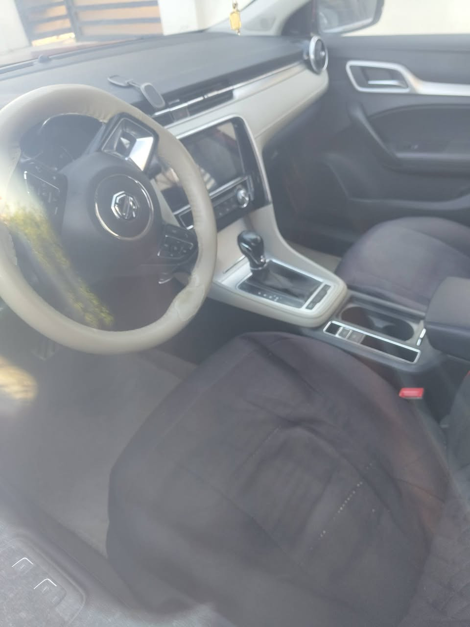 MG6
2021
41,000 kilometer
Rangi sor
Zaman sharika
Hichi nia waku sfra
Naw zard
122 waraqa
Raqam hawler
***********

MG 6
موديل 2021
ماشي 41 الف كيلو
مكفوله من كلشي
ضمان الشركه
داخل اصفر
كشنات قماش
سعر 122
مطلعهه صفر بسنه 2023
وبعدهه يمي
رقم اربيل
***********
