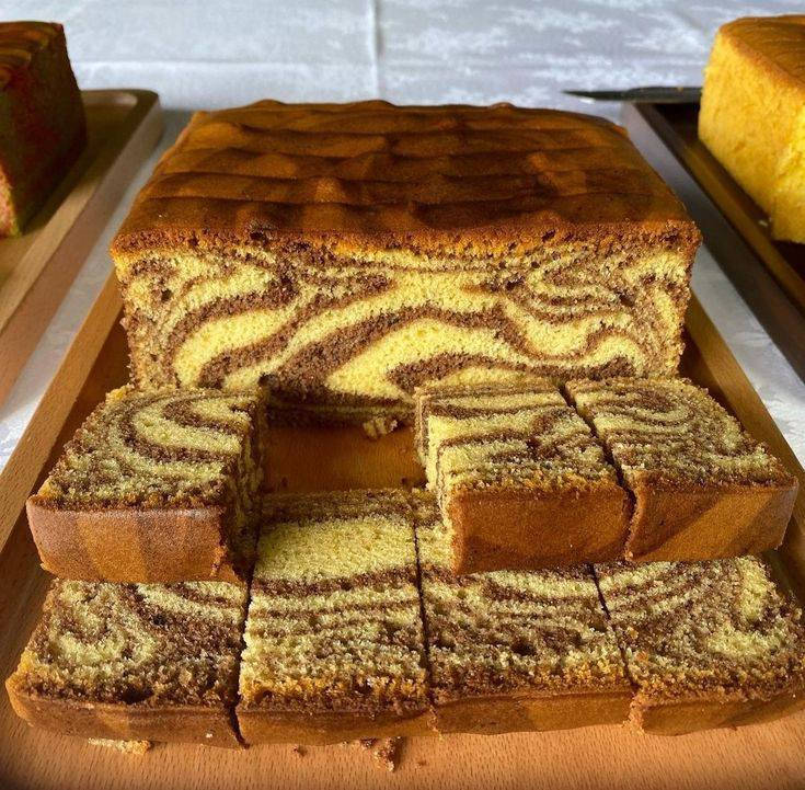 كيك رخامي طري وغني بالطعم 🤎✨
متوفر قطع مرتبة وجاهزة للضيافة أو القهوة ☕🍰
نكهة فانيلا وكاكاو مع رشة جوز هند خفيفة تعطي طعم يجنن 🌼🤎
الطلب متوفر يوميًا والحجز قبلها بوقت 🌷


**إذا كنت صاحب هذا الإعلان وتريد حذفه لأي سبب، رجاءا أرسل رسالة إلى الدعم الفني**