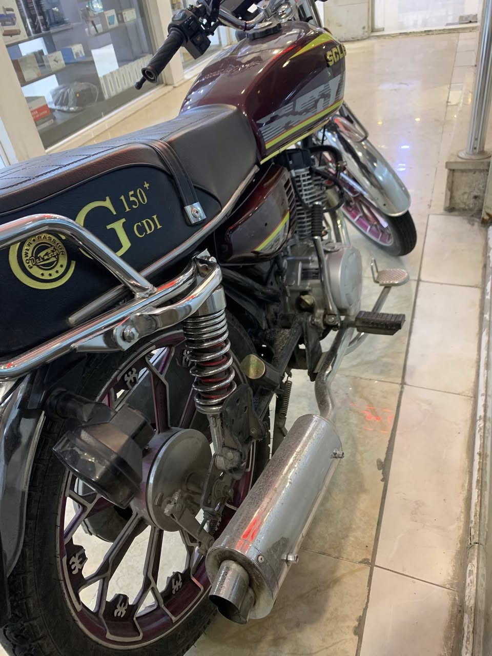 للبيع / استخدام 3شهور فقط ،
ماكينة كبس وعلى الفحص ،
اوراقو موجودة  واتساب***********
