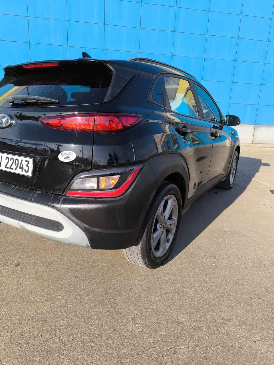 هونداي_كونا _وارد امريكي 
2023 HYUNDAI KONA, SEL
موديل 2023
مواصفات SEL 
محرك 2000دوش المرغوب 

مواصفات:
1.بصمة+بصمة ابواب 
2.رادارات خلفية وجانبية 
3.سلايت (فتحة)
4.اشاير بالمري 
5.كامرة دوارة 
6.حساسات ب الاطارات
7.حساسات امامي+جانبي
8.تدفئة بالكشنات 
9.كشنات مخمل 
10.مانع انحدار
11.مانع انزلاق 
12.تحكمات ستيرن
الحادث :
فقط بابين صبغ -  💯 
بدون دواخل 💯 
الايرباك: سليم 💯 

العنوان:اربيل-معرض اربيل كارس 
الرقم:  واتساب 

السعر :155 مرقم كامل
*********** واتساب اكر, نينوى
