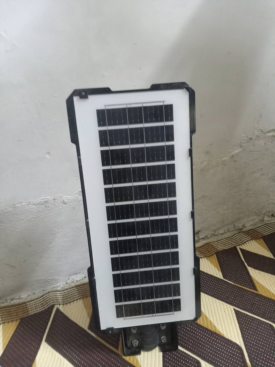 السلام عليكم كامره البيع مشتغله سبوع دواره 350درجه على طاقه شمسيه تشتغل سعر 155او بيه مجال الطيبين ***********
