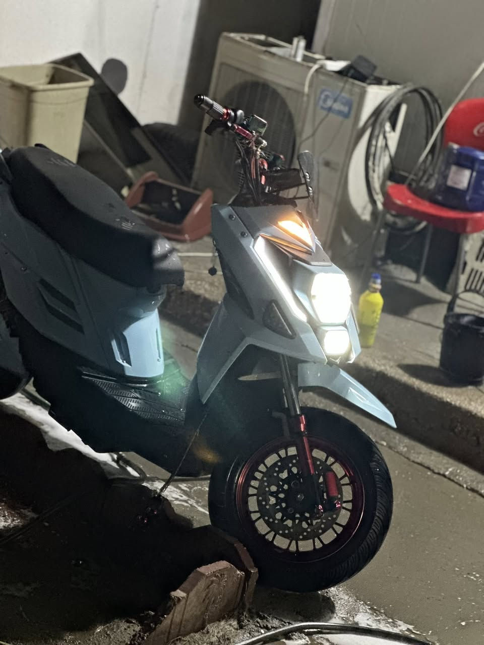 دراجه شحن للبيع سكني جبلي الدراجه ملف 2500 واط 6 بطاريات كبار تمشي 70 كيلوباشحنه الوحده السرعه 100 السعر 850وبيها مجال قليل عنواني شهده العبيدي مجمع النفط


**إذا كنت صاحب هذا الإعلان وتريد حذفه لأي سبب، رجاءا أرسل رسالة إلى الدعم الفني**