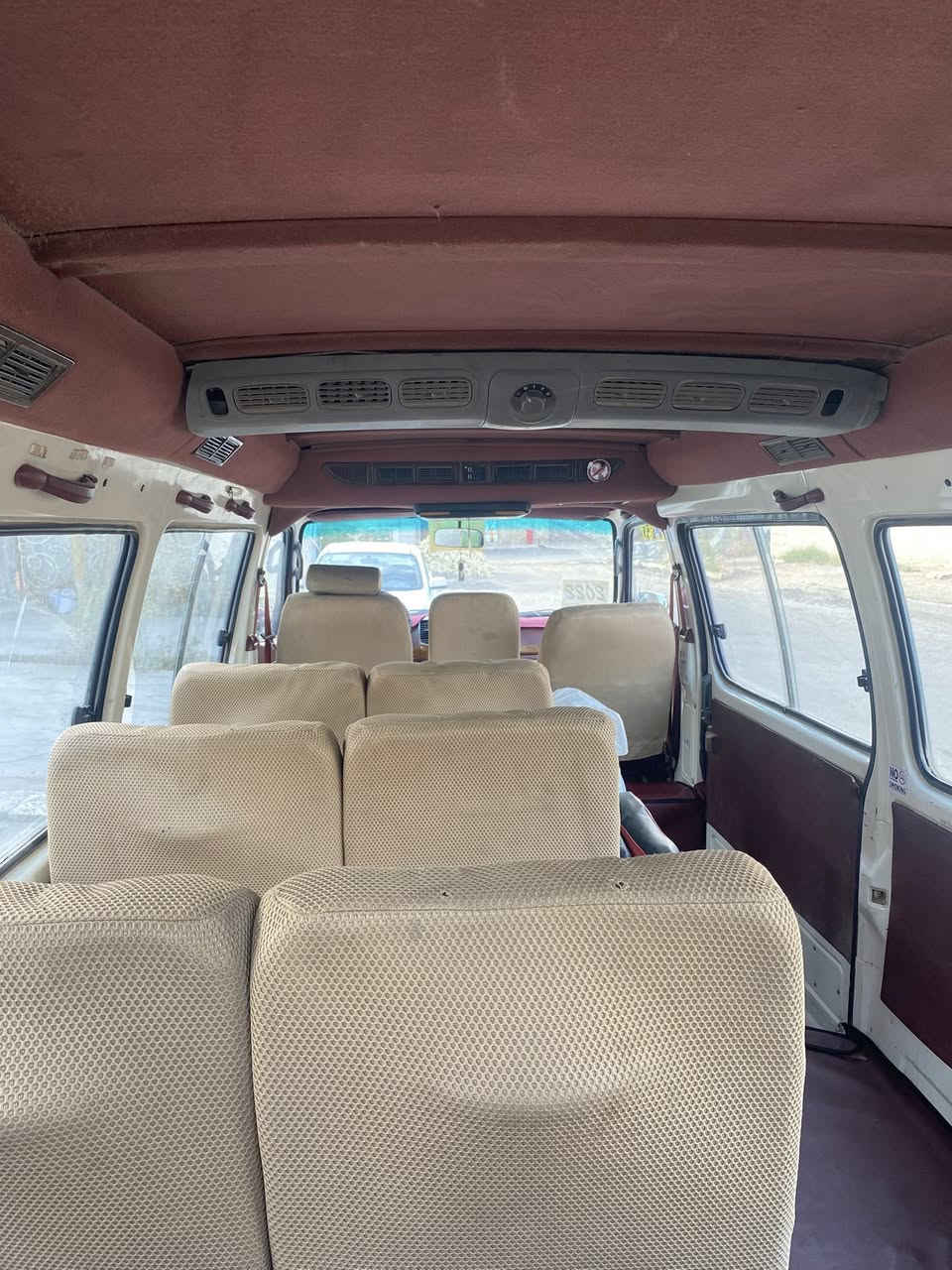 سلام عليكم حبايب فتون الوان موديل 15سياره كفاله عام عده هاي طخه وره باب السلايت الباقي كفاله عام من كلشي سياره ما عايزه برغي 
سياره موصليه حبايب موصليه البيع او ترهم مراوس مكاني بغداد وهاذ رقمي ***********
