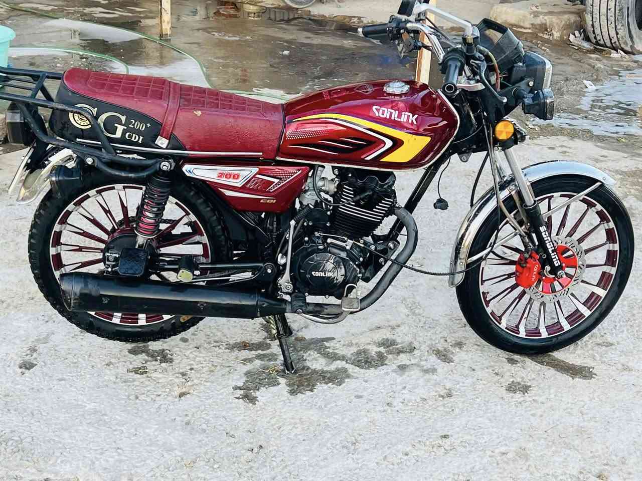 يالله
دراجة ايراني سولنك 5 كير باب الاول الاصلي 
 موديل 2025 شكل 25
دراجة بحقيقه احلى من صور كامرة موبايل تعبانه 😅
 مكينه cc200 بدون رجة نهائيا 
نفس محرك الدايوان ،محرك مكفول كفالة عامة 
اكرر دراجة مكفولة كفاله عامه ما بيها اي نقص فقط قبق زنجيل ب7 الف بس اتعاجز أشده 
لون مميز احمر ويل مشيف 2026😍
اوراق موجودة دراجة نازلة ب25 شهر 5
 كبل اسويلك باسمك مكاتبة احولك اني مشتري اول 
 استخدام شخصي دراجة ما متعوبه 
عارضها745 وبيها مجال”
 دراجه زيرو ⚜️
عنواني بغداد العامريه  
رقم 📞 *********** اتصال وواتساب موجود
شراي راسل وبيك خير وادلل
المو شراي لا يعلق ولحد يكسر بيها دراجة
