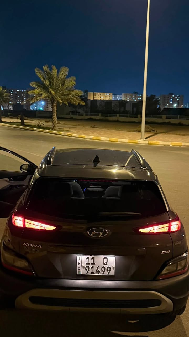 السلام عليكم كونا موديل 2023 وارد امريكي
السيارة فول مواصفات عدا الفتحة
محرك 2000 دوش ماشية 70 الف كيلو
بصمة بصمة تشغيل
رادار امامي رادار خلفي 
توقف ذاتي 
سعر 140 وبيهة مجال حك الجية
للاستفسار ***********
