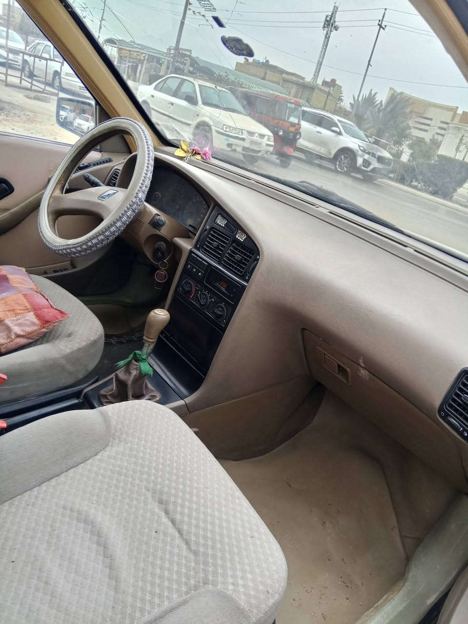 سلام عليكم من رخصت الادمن بيجو موديل 2010 اللون ابيض رقم انكليزي بابل سياره جاهزه فقط رشات صبغ بدون ظربه السعر 29وبيه مجال للشراي غير متواجد على الفيس هاتف ***********
