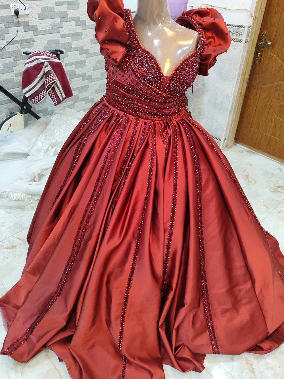 يوجد بدلات البيع جمله مفرد اكثر ستفسار على خاص سعر ٦٠،، الف ***********
