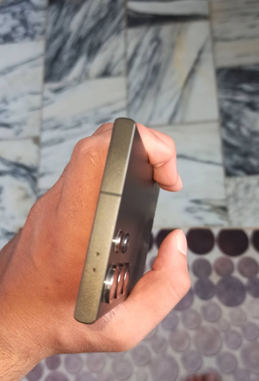 S24 ultra 
مكفول كفاله عامه جهاز نظيف دبل سيم كارد شرق اوسط ذاكره 256 لون اسود بدون كارتونه ضاعت وياه شاحنه سامسونك الاصليه وكفرين
سعر 950 الف قفل توصيل موجود ب10 الف


**إذا كنت صاحب هذا الإعلان وتريد حذفه لأي سبب، رجاءا أرسل رسالة إلى الدعم الفني**