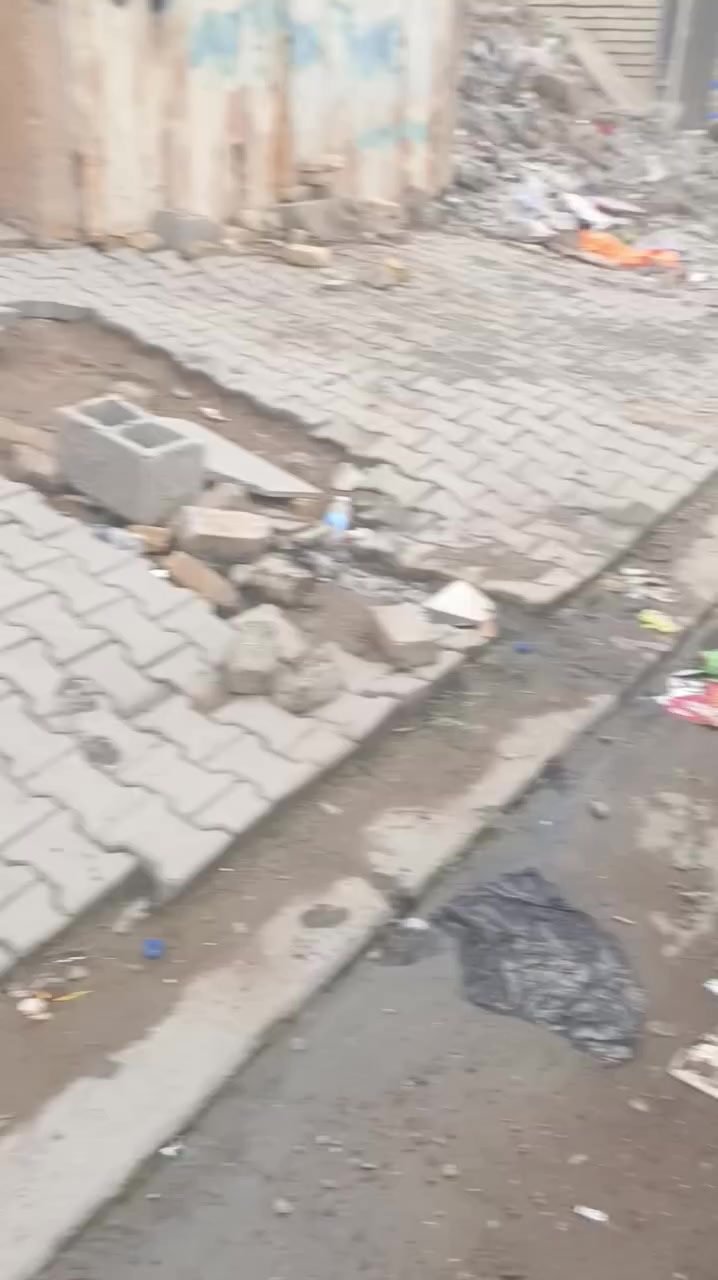 للبيع طابو صرف يا ولي النعم يا الله بيت مساحة 100م طابو صرف بأسمي خدمات مسقط  بيت على شارع تجاري مقابل اسواق هشومي  كل التفاصيل داخل الفديو الاتصال ***********
