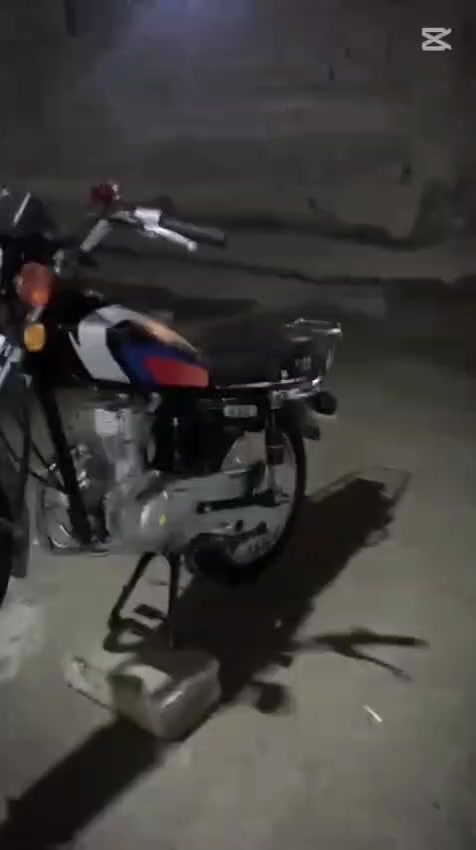 سلام عليكم نامه لل بيع موديل ٢٥كامله كلشي مناقصه سعر ٦٥٠ وبيه محال مكاني بعكوبه بهرز رقمي ***********
