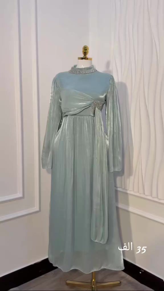 فستان اوركنزة كوالتي عالي 😍🤍 
قياس 38 40 42 44 46 48 
يتوفر توصيل لكل المحافظات العراقية 💞💞


**إذا كنت صاحب هذا الإعلان وتريد حذفه لأي سبب، رجاءا أرسل رسالة إلى الدعم الفني**