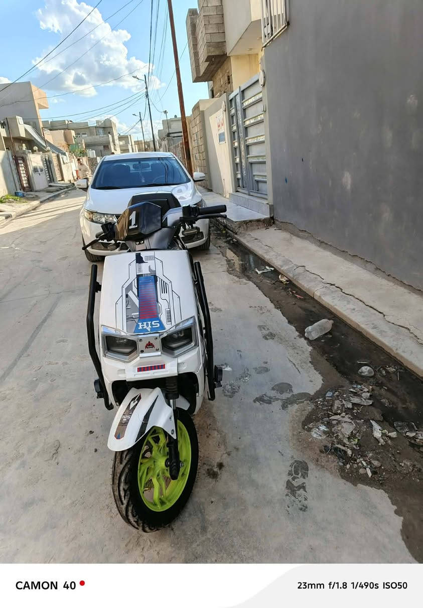 السلام عليكم
ماطور شحن اوباما 6 بطاريات دبل 4 نمر شرط الفحص وايرمنية كلها شغالة نظام R  بلاتوث سعر 600 وبي مجال بسيط الاتصال ***********
ملاحضة بطارية وحدا مبدلة وشرط الفحص بطاريات عقل ملف
