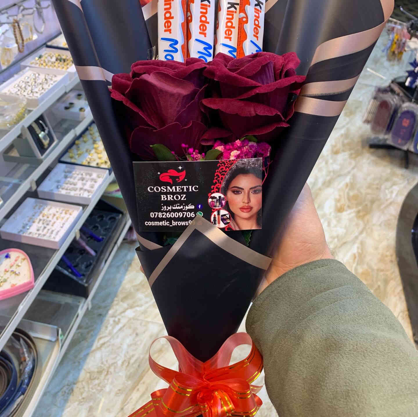 ورد جوري اصطناعي مقارب للطبيعي🌹🌼العمل حسب الطلب  الزبون.  العنوان 📍/الانبار -هيت حي الجمعية مجمع مكة مقابل مستوصف حي الجمعية مجاور عطارية حسن حيا
يوجد خدمة توصيل 🛵 ولكافة محافظات العراق 
‎*********** واتس اب⁩⁩ #وردصناعي #عيدزواج
