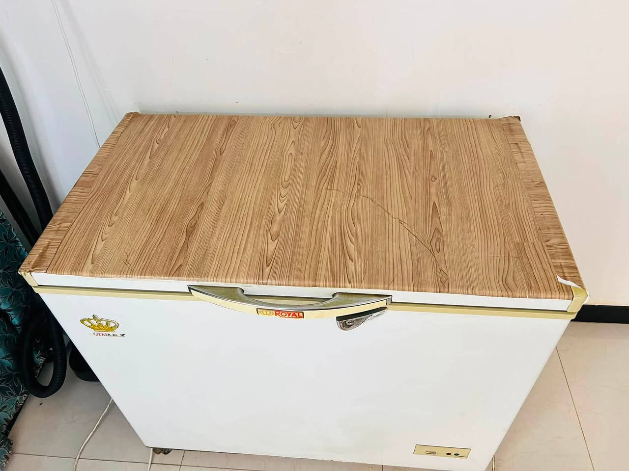 السلام عليكم مجمده للبيع بس كشر الموطور محترك سعره 100  /*********** العنوان بابل ورديه
