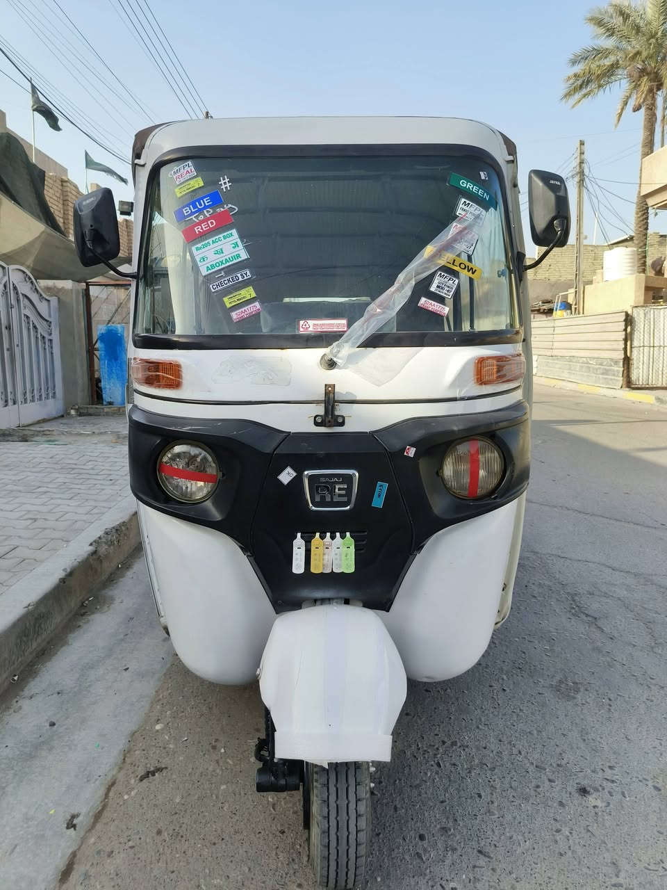 السلام عليكم تكتك 21 شهر12 يوم28 رقم وسنويه تكتك كفاله ماعده بارد قليل يم بكلايت الوره محرك اخرس تراي   مال زيرو كبل للشارع السعر7 و300 المكان جسر ديالى القديم شارع70
***********
