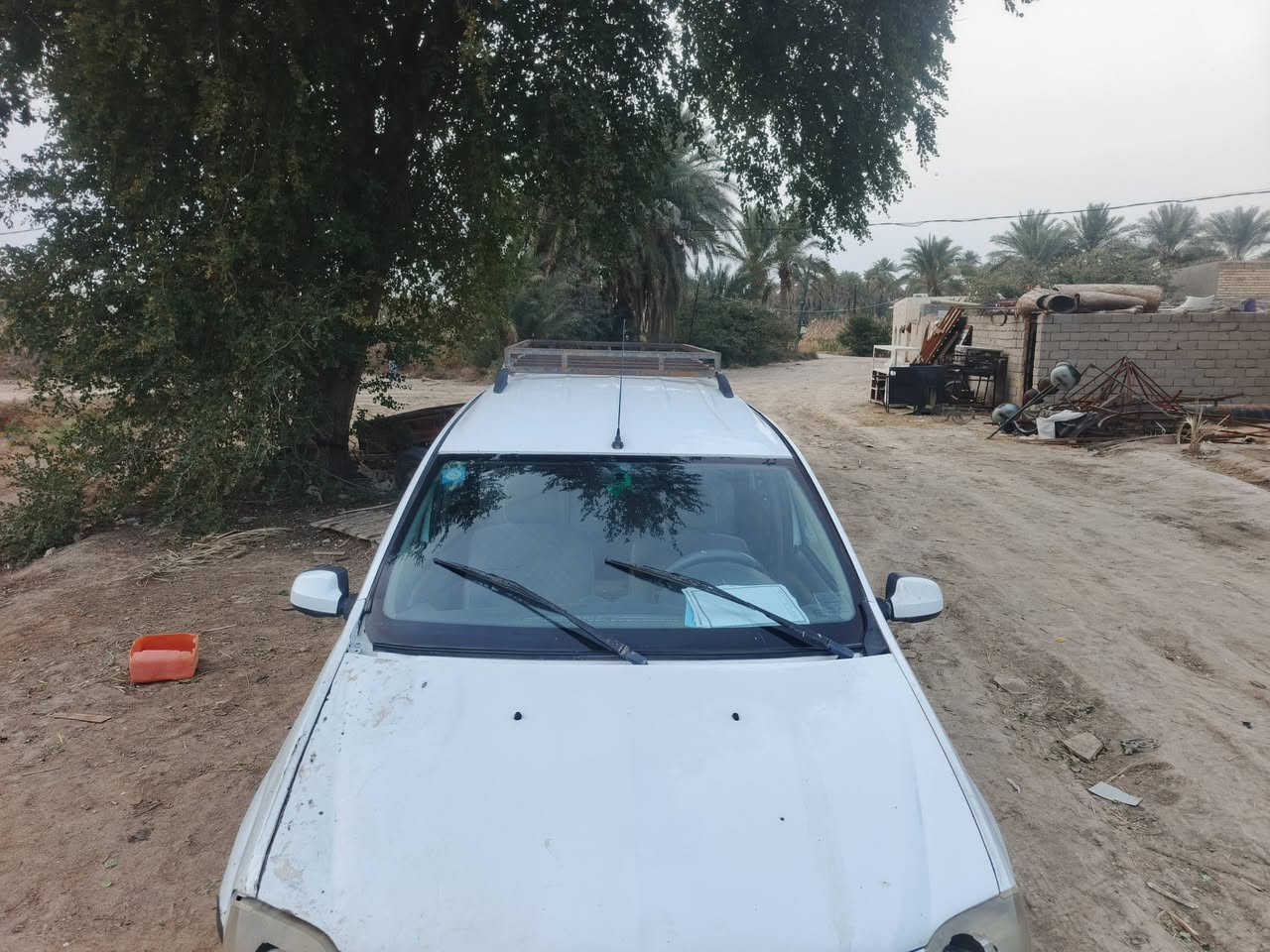 رينو لوكان سبعة راكب ٢٠١٢   رقم بغداد بسمي مشروع وطني ٤٣ ورقه وبيه مجال *********** بي واتساب
