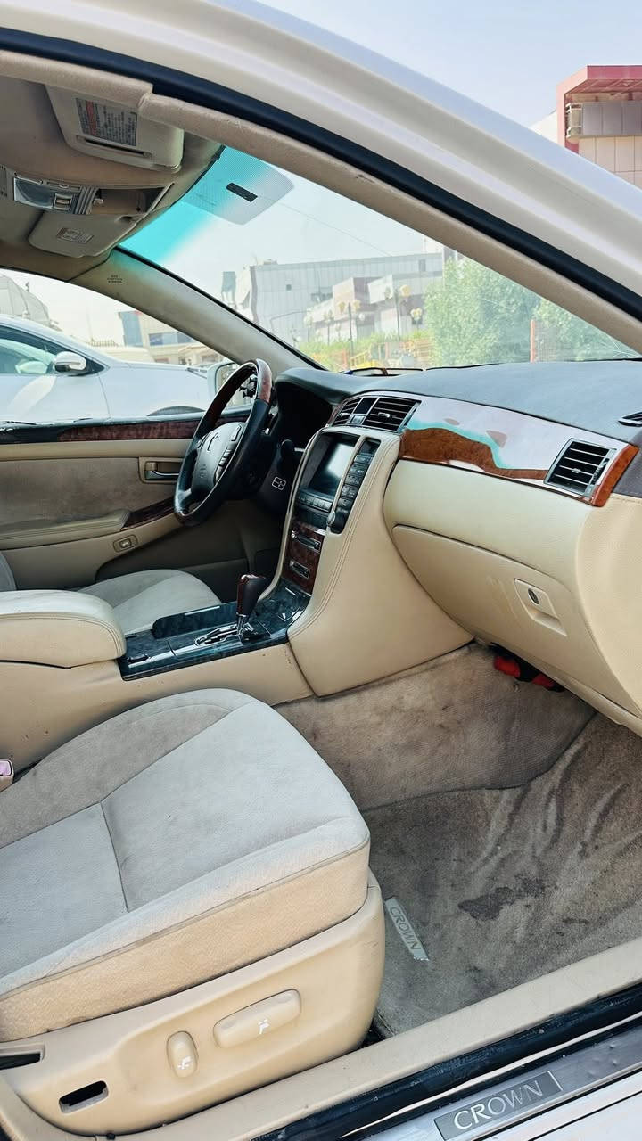 السلام عليكم شاهينة ٢٠٠٣ قرار ٤٨السيارة تسجيل جديد تحويرة جديدة منضومة تبريد جديدة رقم بصره دولي بيها حادث مئشر علية بل أحمر والباقي كفالة دشبول جديد شغل درجة أولى السيارة مستعجل عل بيع مكينة وكير نص عمر السعر ١٣٠ وفلوس المكينة ينزلن من سعرها مكانها البصره الزبير ***********
