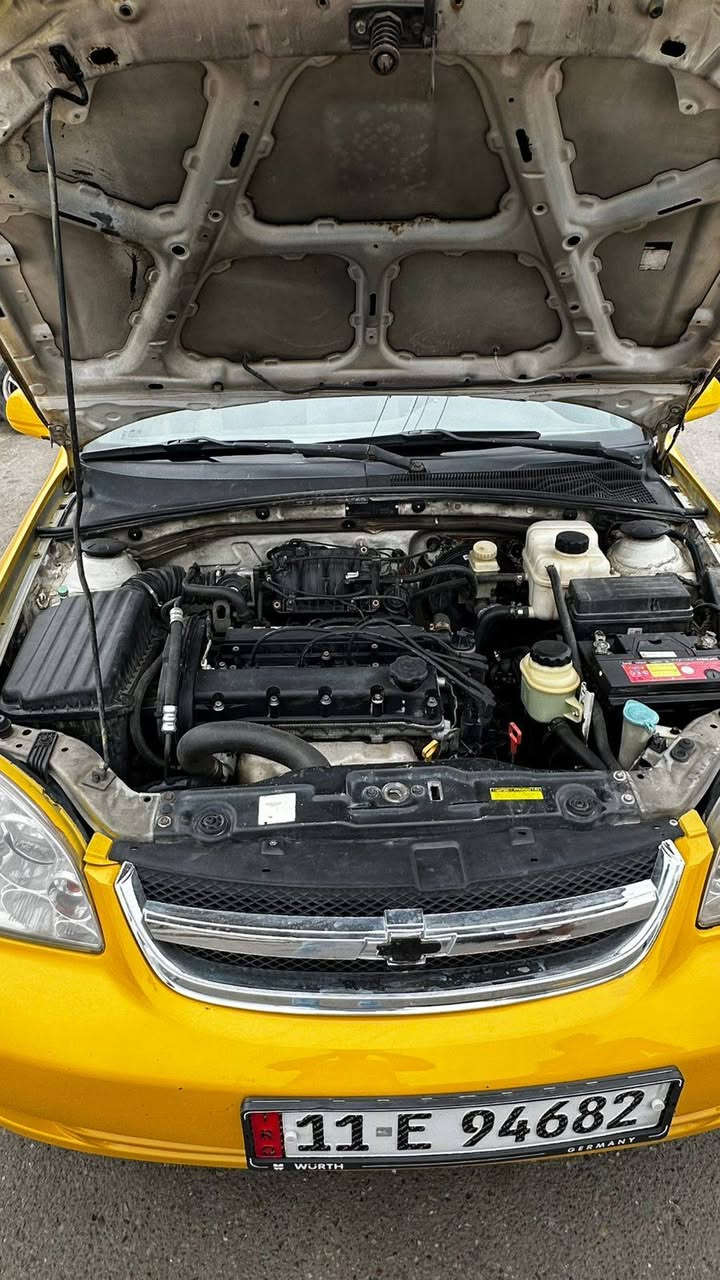 السلام عليكم للبيع اوبترا اصفر تكسي مصفرة هيئة وغرامات رقم بغداد الانكليزي باسمي تحويل ثاني يوم 
موديل 12 خليجي امبدل جاملغ  وبنيد اصليات بدون داخل
  محرك 1600 كير مكفولات    تبريد جاهز  تخم تاير جديد صدره جديد صبغه جديده مغلفة الأرضية جلد شاشة لمس كامرة خلفية جام كهرباء  سياره جاهزه 
 
المكان بغداد الاعظمية 
السعر ٦٦ ورقة
الاتصال ***********
