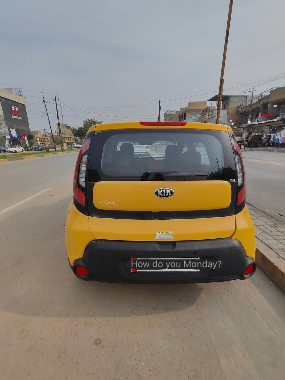 كيا صول موديل 2014 رقم بغداد انكليزي   ماشيه  79 بأسمي تحويل ثاني يوم مصفرة هيئة وغرامه وبحث  مكانها بغداد  محرك 1600 جي دي اي تبريد شغال جاهز للبيع  حادث جاملغ الايمن   *********** سعر 95 وبيها مجال
