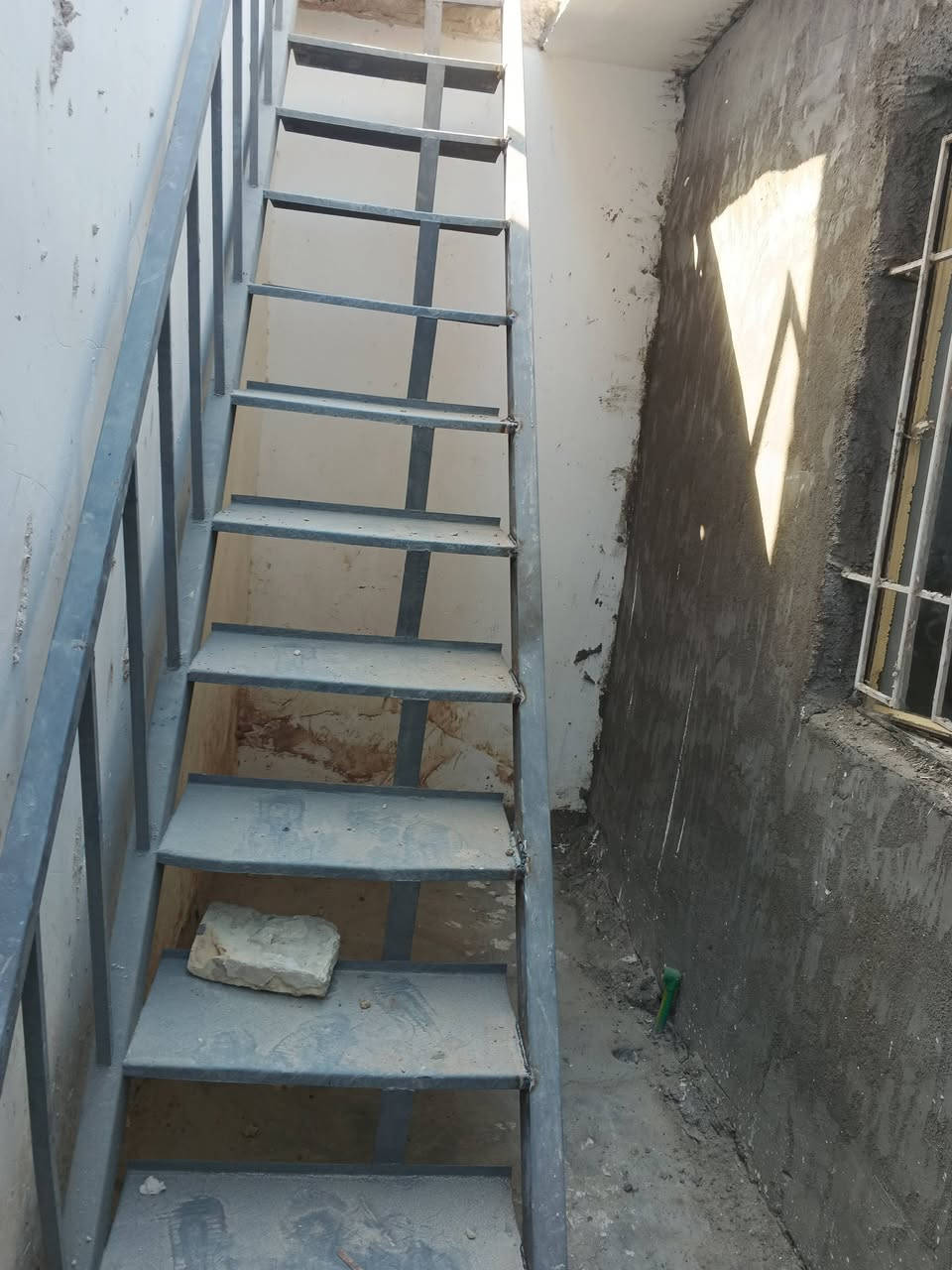 سلام عليكم دار للبيع مشتمل طابق واحد بضهر، شارع ٣٠مباشر، بسمي بيع سريع لشراي يتصل السعر، ٤١مليون  اتصل *********** قرب عبد ابو الدهن
