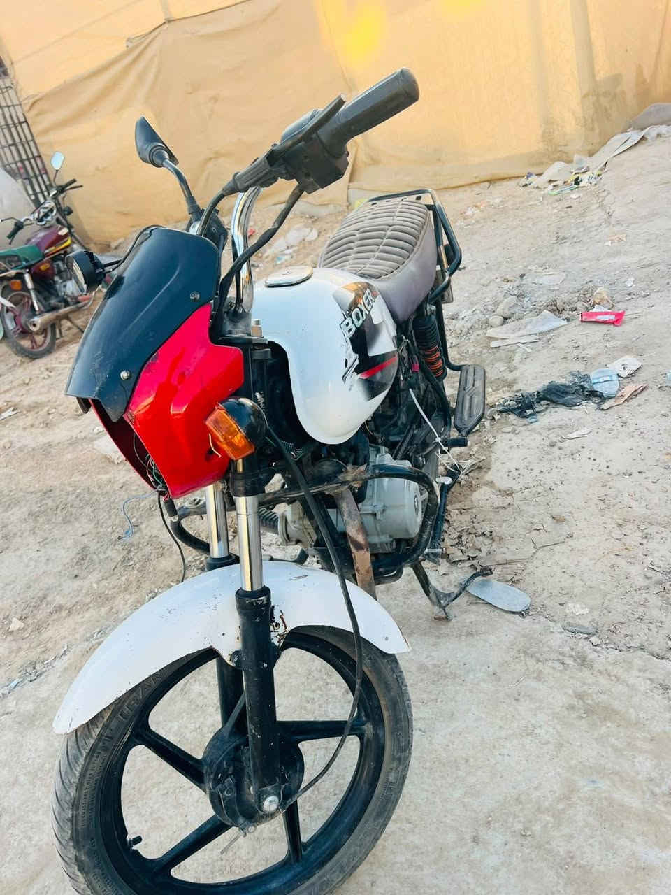 للبيع ماطور بوكسر
موديل 21 مرقم بغداد تحويل ثاني يوم 
الماطور بي نقوصات مستعجل على بيعته 

السعر مليون 100 وبي مجال للشراي 

مكاني تكريت الديوم / رقمي ***********
