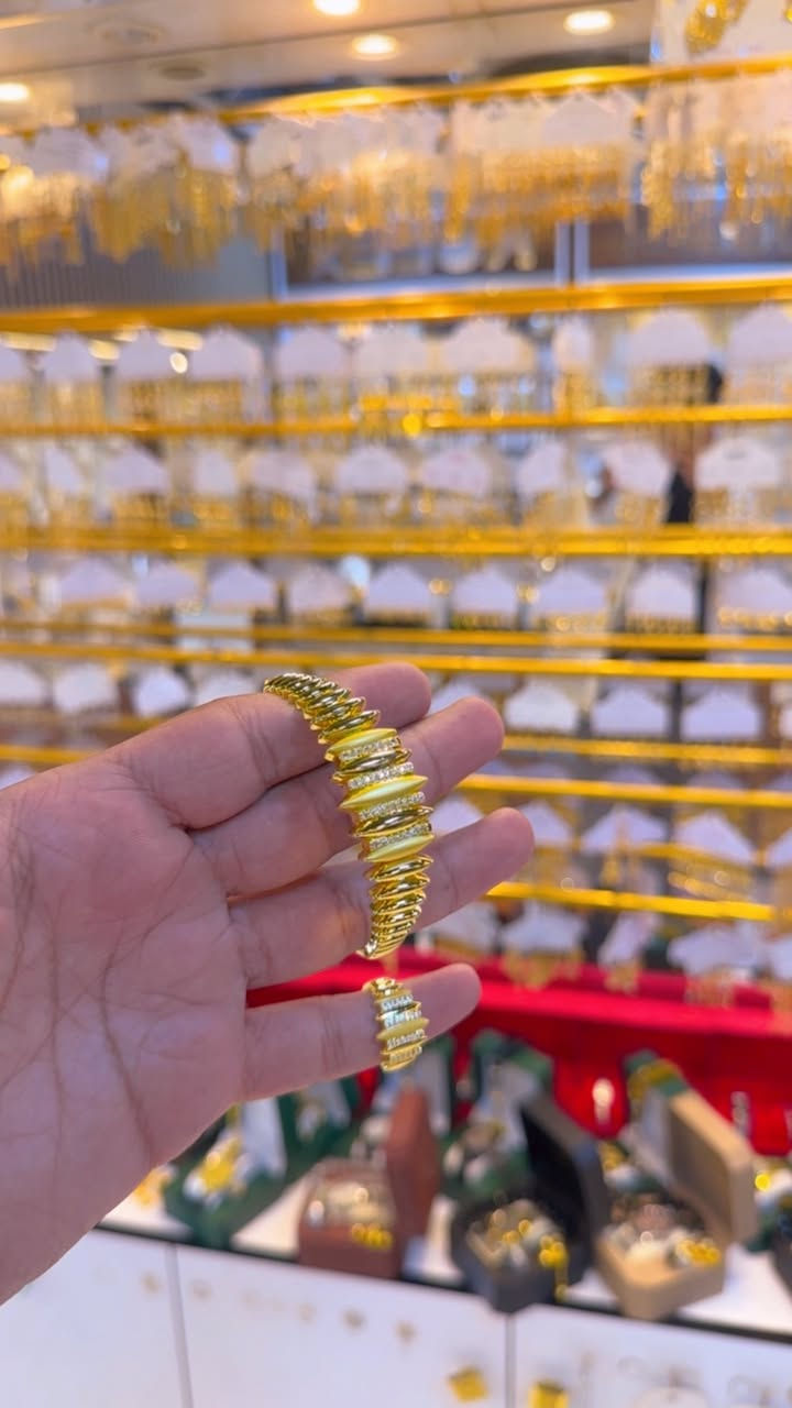 مساء الخير 🤍
وفرنالكم سوار ومحبس شرط ضمان 2 سنه كوالتي عالي عنوانا بابل المسيب تقاطع مستشفى المسيب مجاور تنزيلات حمزه ♥️🤍


**إذا كنت صاحب هذا الإعلان وتريد حذفه لأي سبب، رجاءا أرسل رسالة إلى الدعم الفني**