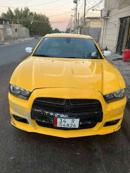 السلام عليكم السياره للبيع مديل ٢٠١٣ حادثه حرق قاعده الفيوزات فقط وبيه قطعتين تبديل بدون حادث كير جديد محرك واكسل وحداده نظيفه سنويه بسمي ورقم دولي السعر ١٥٣ وبيه مجال /***********
