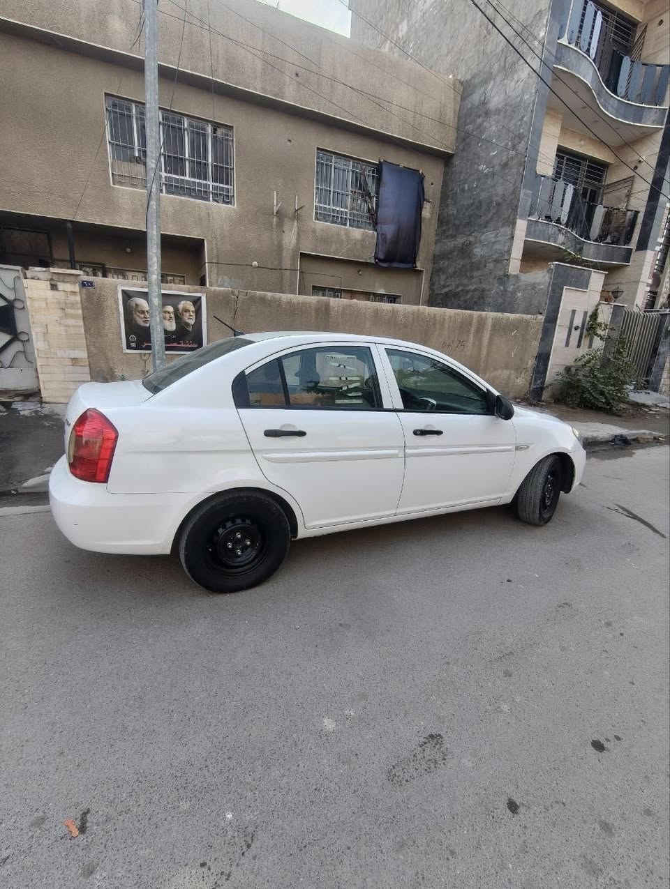 السلام عليكم  اكسنت 2009 كفاله عامه عدا بارد قليل بالبنيد عليها منضومه مال غاز كير مكينه كفاله برقم مميز  السعر (95) مكان السياره بغداد  ***********
