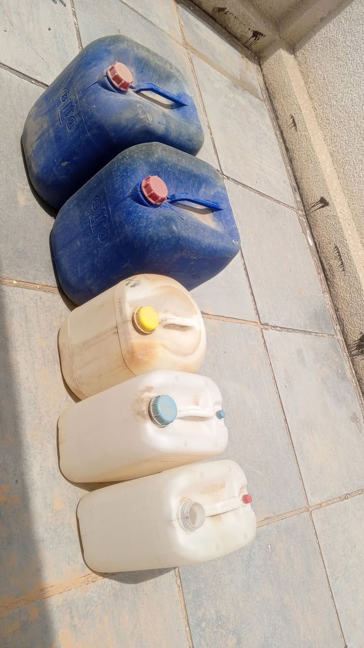 دبات فارغه مال نفط كلهن ب10


**إذا كنت صاحب هذا الإعلان وتريد حذفه لأي سبب، رجاءا أرسل رسالة إلى الدعم الفني**