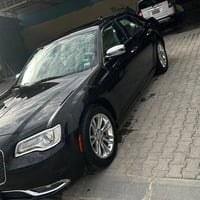 كرايسلر 300 • ٢٠١٥ • كفاله عامه