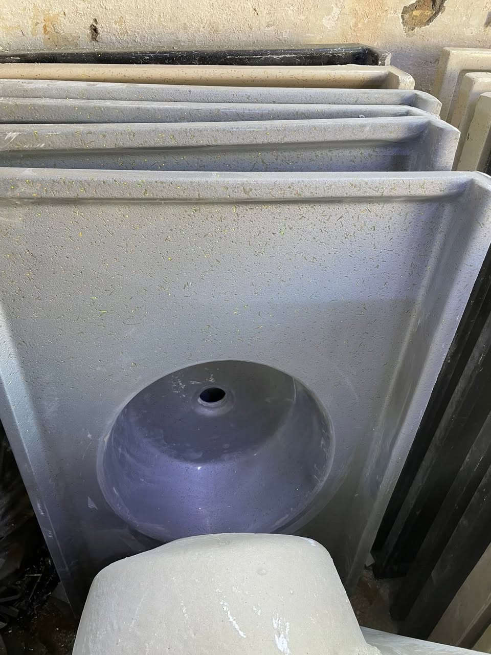 يتوفر مرمر ثقيل بسعار مناسبه جداً للاستفسار ***********
