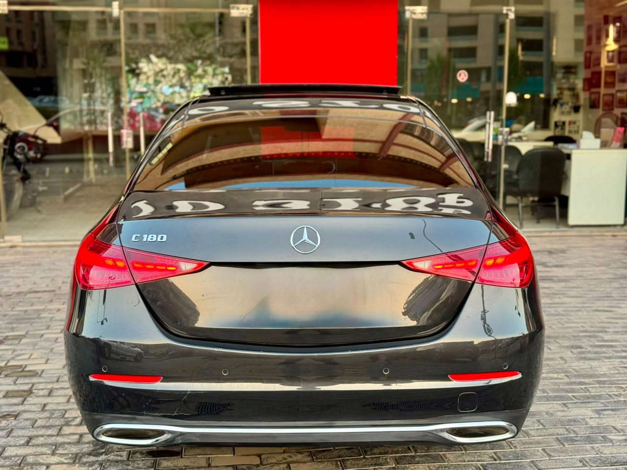 Mercedes-Benz C180 Avantgarde Plus 2023

* Only 30,000 km
* Fully original paint inside and outside
* Dealer maintained with full service history

The car delivers an outstanding driving experience, combining performance, comfort, and luxury. Powered by a responsive turbocharged engine, it offers smooth acceleration, excellent fuel efficiency, and impressive stability at high speeds. The vehicle provides exceptional ride comfort, precise handling, and superior cabin insulation, ensuring a quiet and refined driving experience.

The car is in excellent condition and requires absolutely no additional expenses.

For inspection and inquiries:
0️⃣1️⃣1️⃣1️⃣2️⃣2️⃣2️⃣9️⃣7️⃣8️⃣0️⃣ السادس من اكتوبر, الجيزة


**إذا كنت صاحب هذا الإعلان وتريد حذفه لأي سبب، رجاءا أرسل رسالة إلى الدعم الفني**
