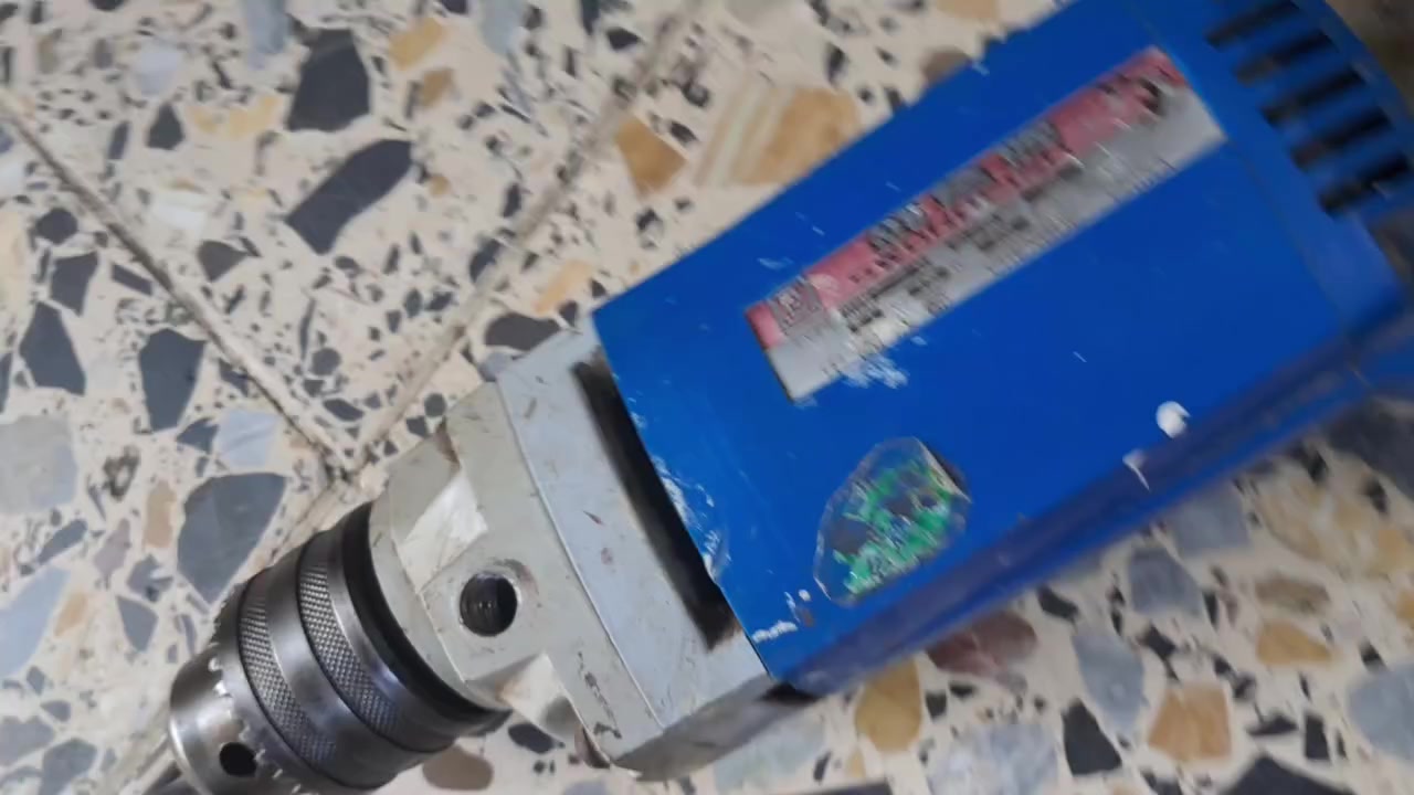 ادريل ابو الحوت استيراد الشركة العراقية التجارية نظافة جيدة جدا شغال ابلادي السعر ٥٠الف نهائي رجاءا يوجد توصيل ***********سيد عباس
