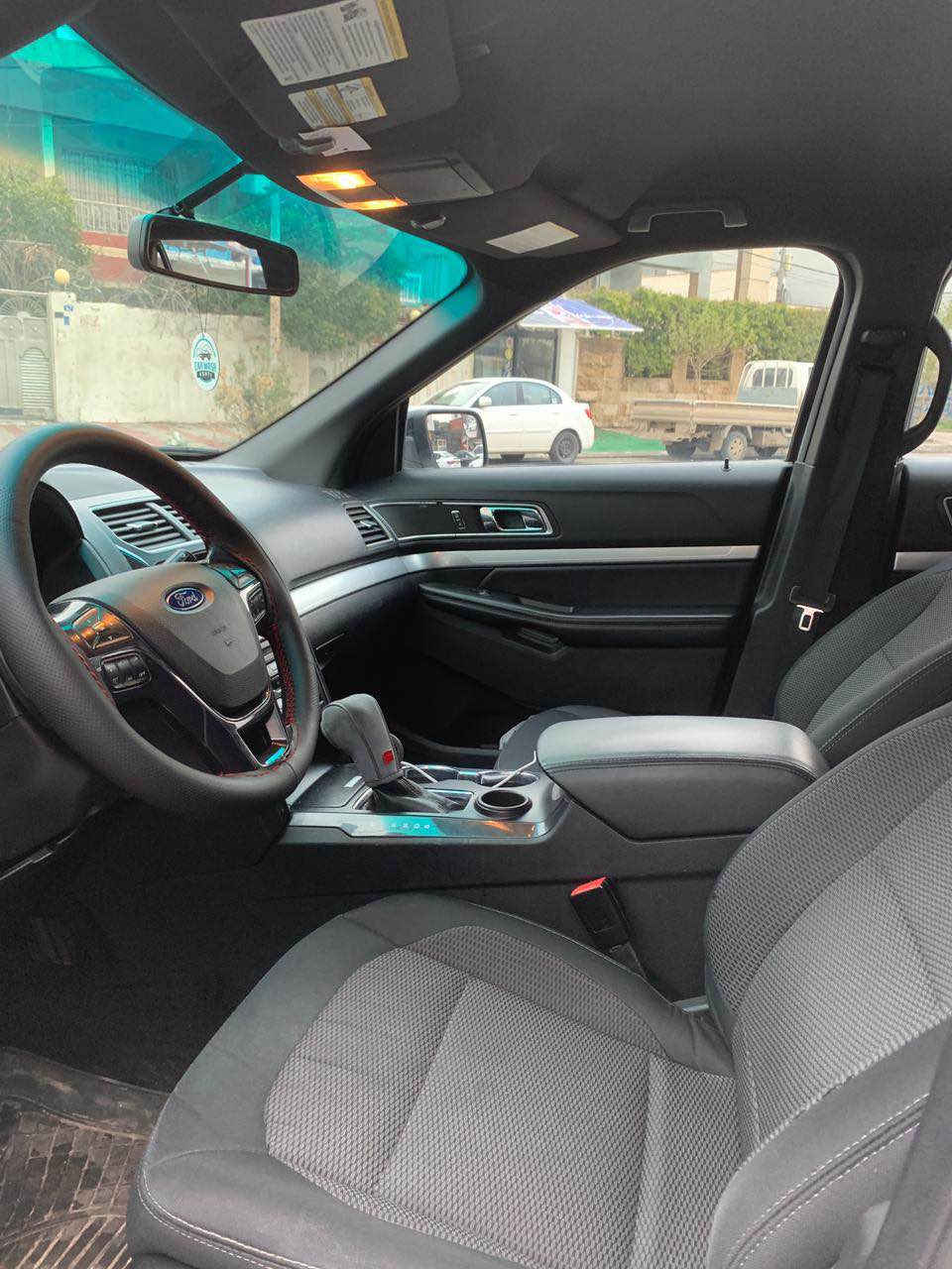 🚙 فۆرد ئیکسپلۆر | Ford Explorerو
مۆدێل 2017 – XLT

▪️ بێ Double Axle
▪️ بێ سبووغ
▪️ سندوقی قۆپ و PDR هەیە
▪️ بێ ناو، بێ ئێرباگ
▪️ ڕەقەم و سەنەوی نوێ
▪️ ڕۆیشتن: 212,000 کم
▪️ مەکینە: V6 – نەکرایتەوە
▪️ تەنها فرۆشتن

💰 نرخ: 178 (مجالێکی کەم)

📞 ***********
📞 *********** السليمانية, العراق
