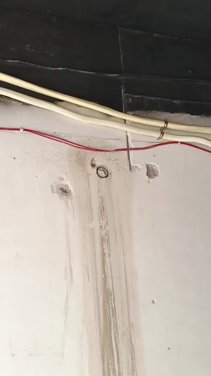 عملنا لهذا مد بايبات السبالت قبل التغليف
راح يكون خلف تغليف الجبسن بورد وتم ربط القطع الخارجيه 
وان شاء الله راح نرجع نكمل عملنا بربط القطع الداخليه 
هذا العمل لورشة الزعيم لنصب وصيانة جميع أجهزة التبريد 
***********
***********
ابو زهراء البهادلي
