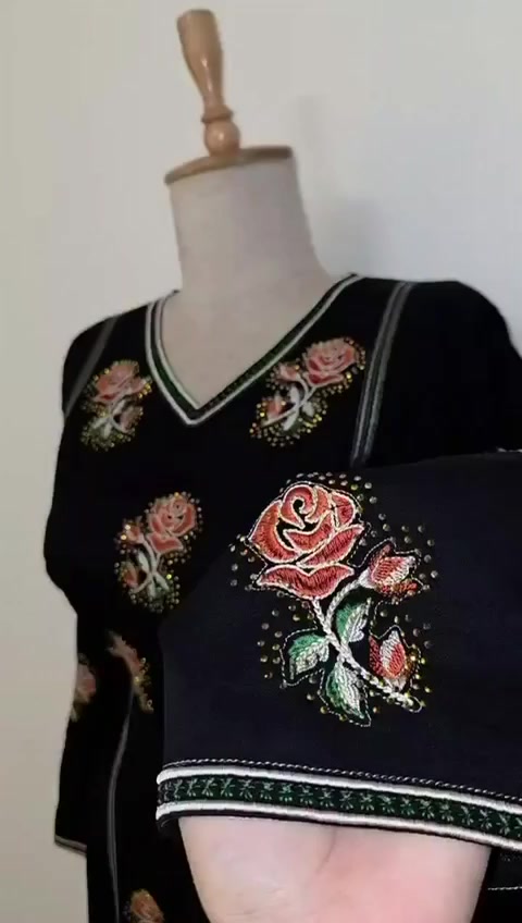 السعر فقط 15.500
القياسات:يلبس من وزن 45 الى وزن 120كيلو 
سعر الدرزن 12 قطعه 147 الف ستندر 
كشمير كابوي الاصلي


**إذا كنت صاحب هذا الإعلان وتريد حذفه لأي سبب، رجاءا أرسل رسالة إلى الدعم الفني**