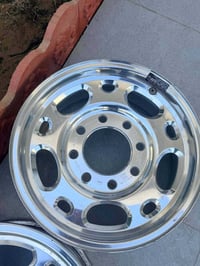 تخم ويل كب اصلي جمسي 8 برغي للبيع يرههم عل الجمسي وعل الفان ويل 8 برغي...