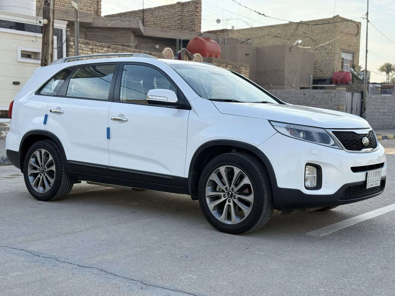 السلام عليكم كيا سورنتو موديل 2014 خليجي محرك 6 سلندر بسمي تحويل مباشر
ماشيه 144 الف كم 

محرك 6 سلندر شرط ما مفتوح بي برغي مكفول كير ع الشركة تخم تاير حداديه تبريد تدفئه سيارة جديدة جدا 

السيارة مكفوله بيهة شويه صبغ بالبنيد واضح بالسونار كدامك سيارة جديدة جدا

الموصفات بصمه وترحيب 7 راكب 3 قطع تبريد 

اشارة بالمري لايت زنون بلادي حساس امامي خلفي 

زراك لايت بردات بقيه كشن كهربائي السعر 188 مجال بسيط مكاني واسط قضاء الحي 

السونار مرفق كلشي واضح بي خاص مجاوب وين ميعحبك تفحص 

***********

***********
