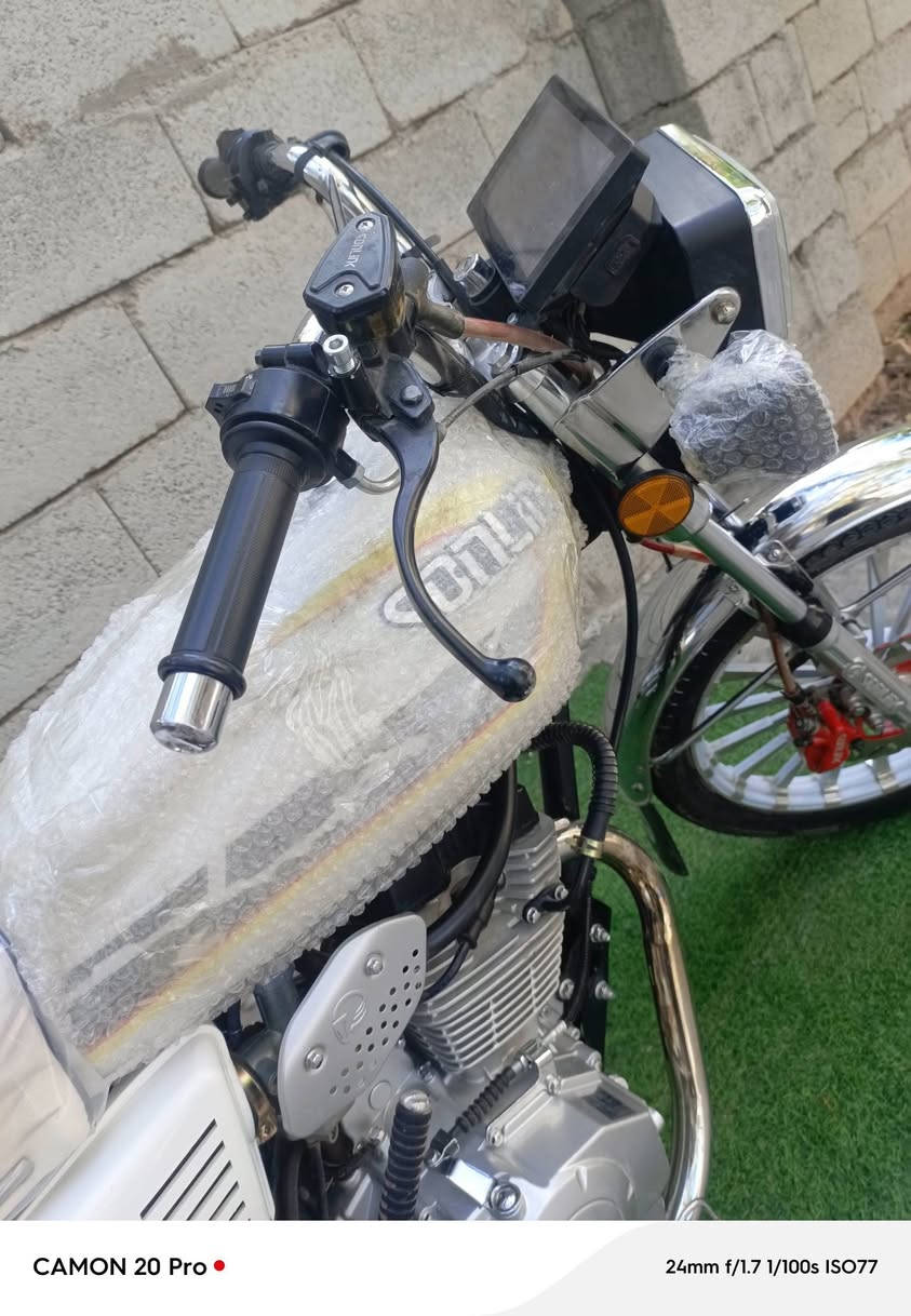 سلام عليكم سيفان مديل 25اصل دراجة زيرو ستعمال قليل كاملة برغي ممفتوح بيهة بصماات سويجات كاملة مكاني ديالى بعقوبة جسر خرنابات شراي تصل ودلل 
***********
