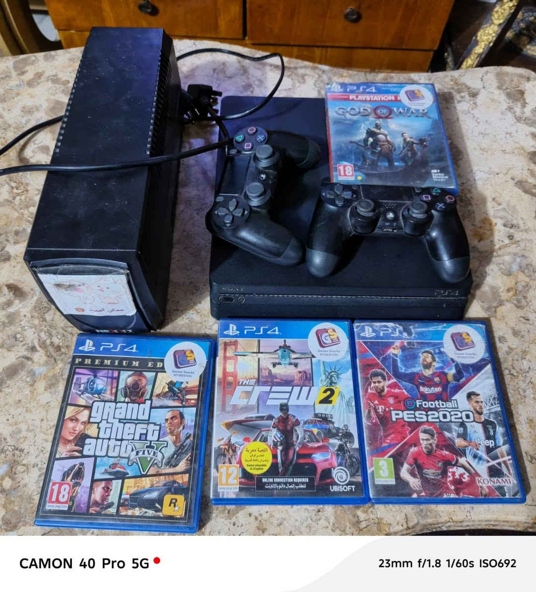 بلي 4سلم بل جيس لا مفتوح لا مصلح كرتونته وياه جهاز حمايه ويا جوستاكت ثنين ويا 4اقراص ويا ما مهكر غراضه كامله 275او بي مجال كلش قليل ما متواجد عل فيس اتصل ***********
