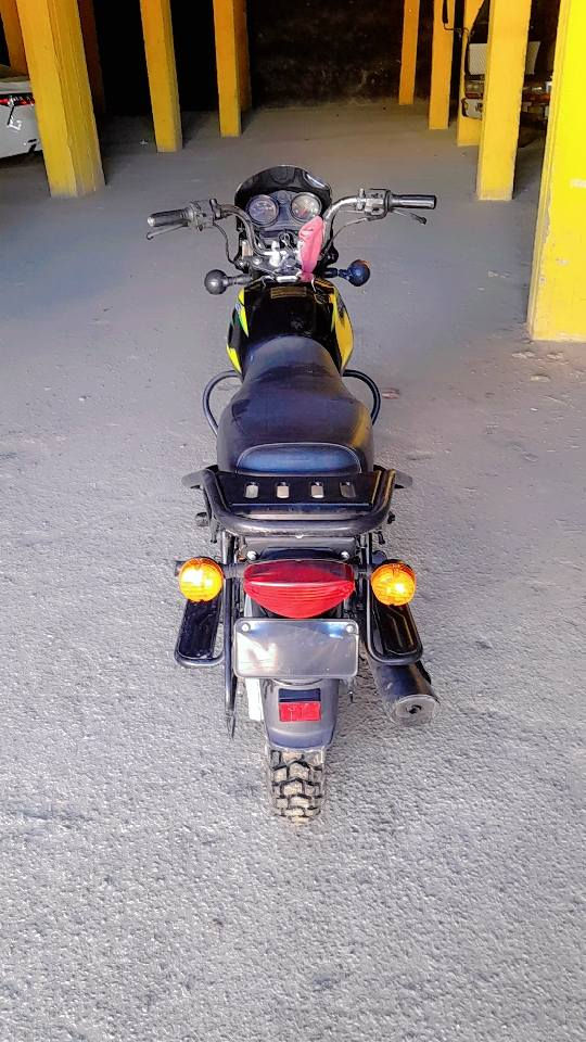 بوكسر موديل 2023كامله مكمله كل نقص مابيها كهربائيات سلف كله شغال اوراق كامله مكينه بجيس وتجي وشوف بعينك خرسه لاكلبه ولاجفيه ترايك وين ميعجبك   السعر 1150 ديالى بعقوبه  ***********
