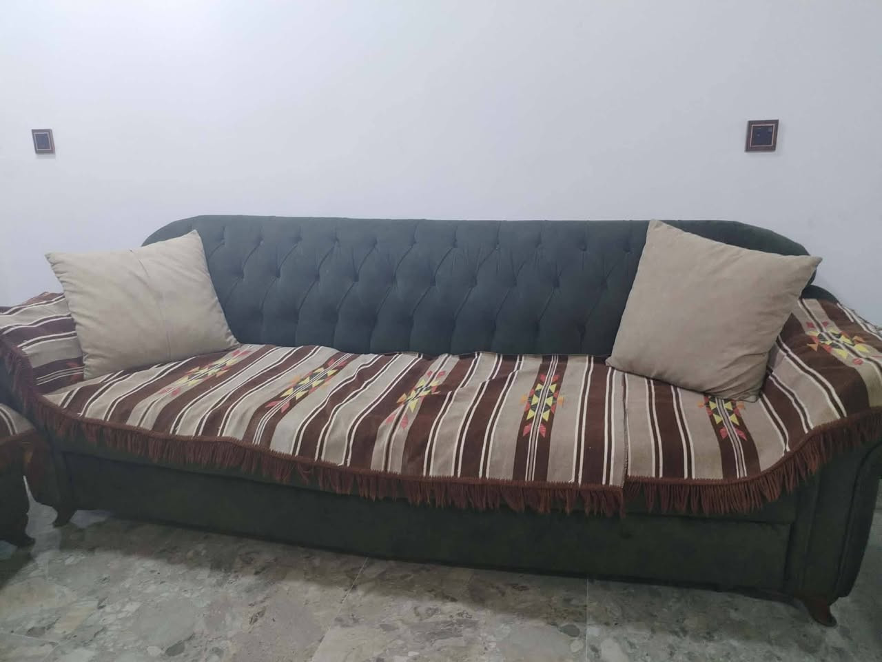 ديوان للبيع ضرر بسيط قنبه بل نص رجل مكسوره فقط سعر ١٥٠


**إذا كنت صاحب هذا الإعلان وتريد حذفه لأي سبب، رجاءا أرسل رسالة إلى الدعم الفني**