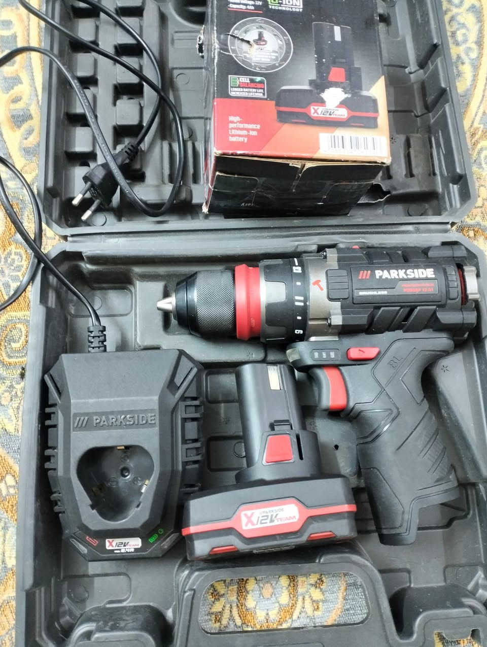 دريل همر طوبة منفصلة يعني يشتغل امباكت و يشتغل دريل برشلز ماكو وليس فحمات الدريل صغير الحجم يستخدم في الاماكن الضيقة مع ملحقات بطارية اصلي شركة ليدل 4امبير و شاحنة


**إذا كنت صاحب هذا الإعلان وتريد حذفه لأي سبب، رجاءا أرسل رسالة إلى الدعم الفني**