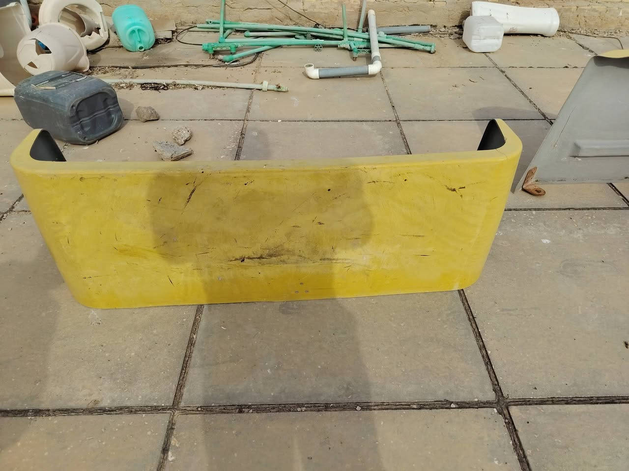 للبيع جوانب قماره كوماتسو ١٠٠ wa الاتصال على الرقم ***********
