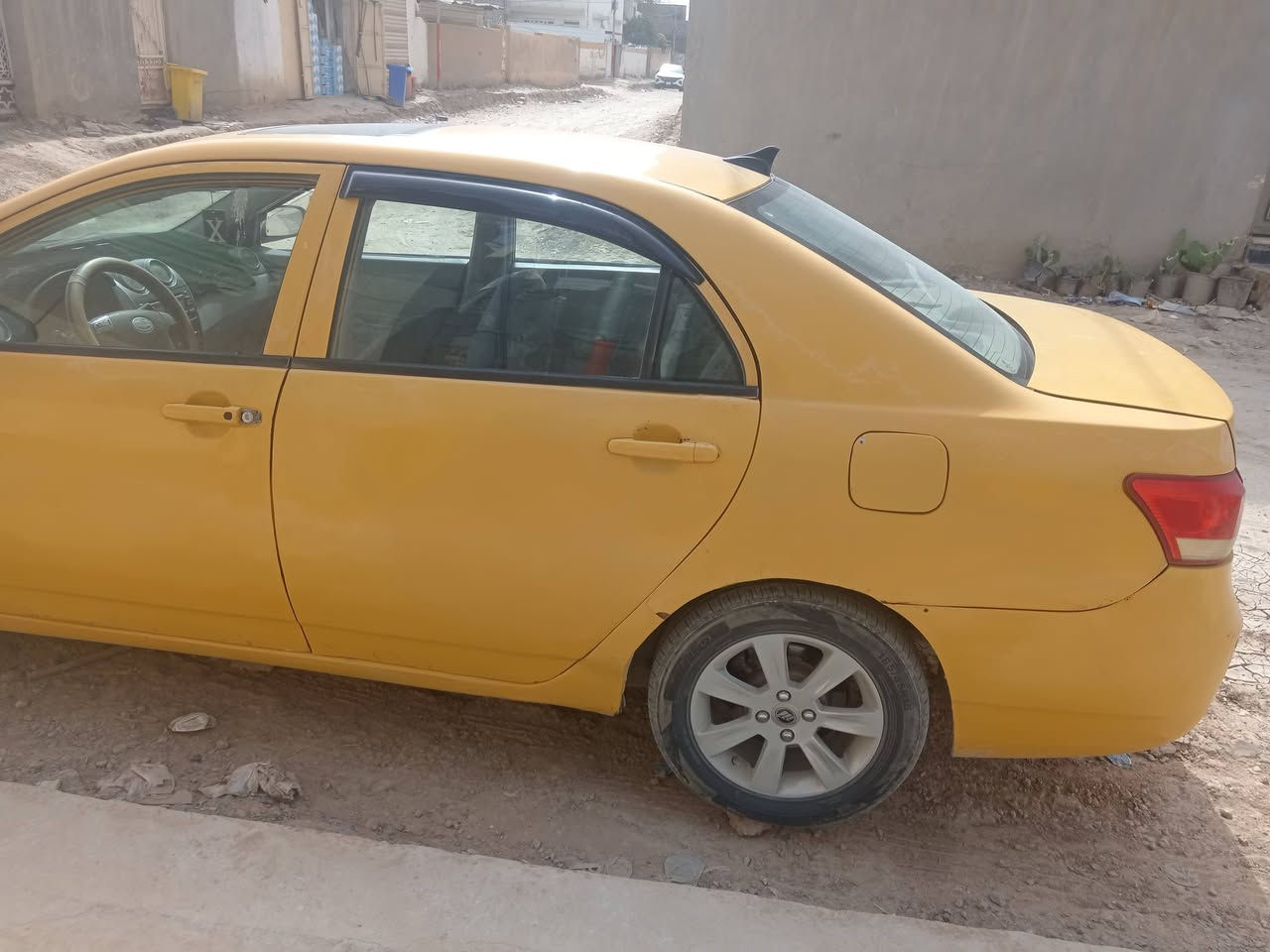 بي واي دي G3محور كورلا قديم مصفره هيئه وغرمات رقم ذي قار السعر 30 مكاني الحله ***********
