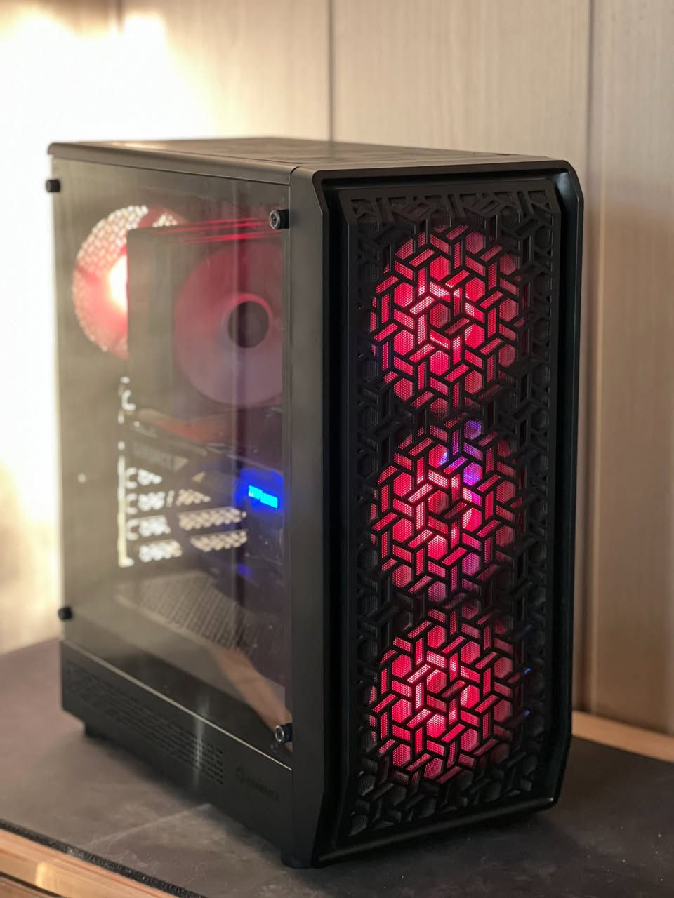 GPU: Zotac GeForce RTX 5070 12gb 3 fan
CPU: Ryzen 5 5600X (6 Cores 12 Threads)
MB: Asus TUF b450m pro II 4 slot
RAM: 16gb (2x8) 3200mhz
STORAGE: 512gb m.2 NVMe
CASE: Gamemax Forge AB 6 fan السليمانية, العراق


**إذا كنت صاحب هذا الإعلان وتريد حذفه لأي سبب، رجاءا أرسل رسالة إلى الدعم الفني**