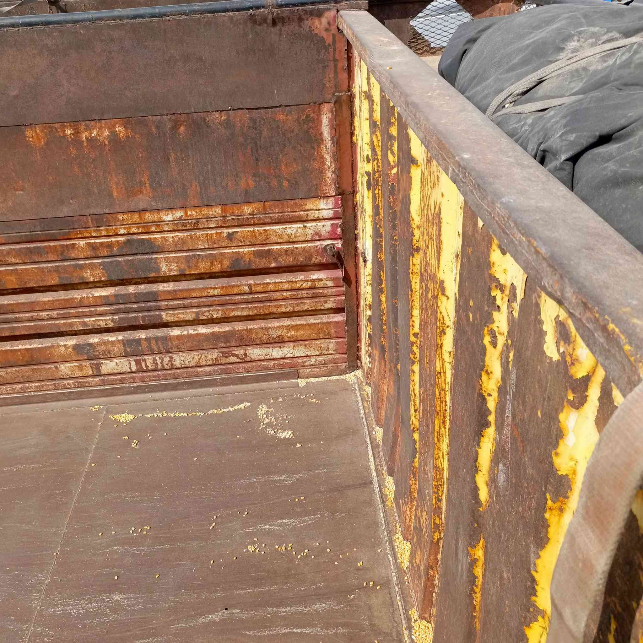 عربانه للبيع شاص 16 .
12 تاير جديد. اصفاح جدد ما بيها نقص 
رقم هاتف *********** ابو بهاءكركوك
