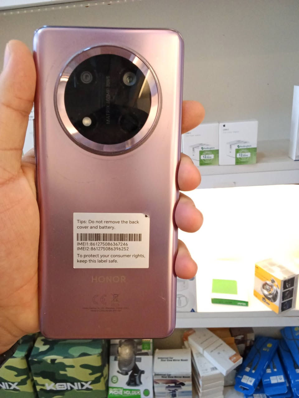 x9c 256.رام 12
نضافه99/100
السعر 350الف 
***********
وتساب وتصال مفتوح
