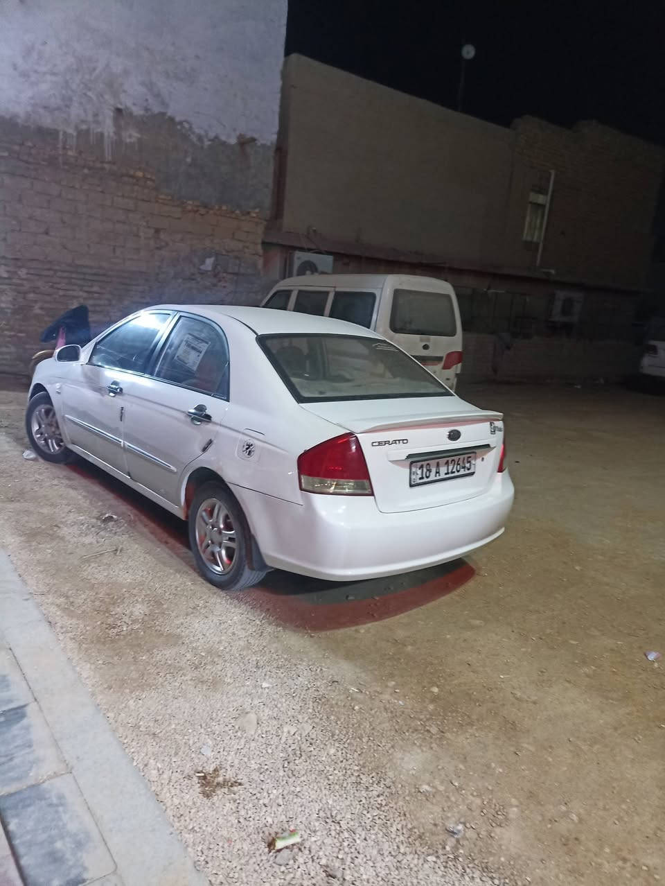 سلام عليكم كيا سيراتو للبيع موديل 2008
رقم بابل دولي 
تحويل ثاني يوم 
 بيه مكانات صبغ 
كير محرك  حداديه نظيف  
تخم تاير مكان سياره 
كربلاء 
طوريج 
سعر 85 وبيه مجال رقم ***********

